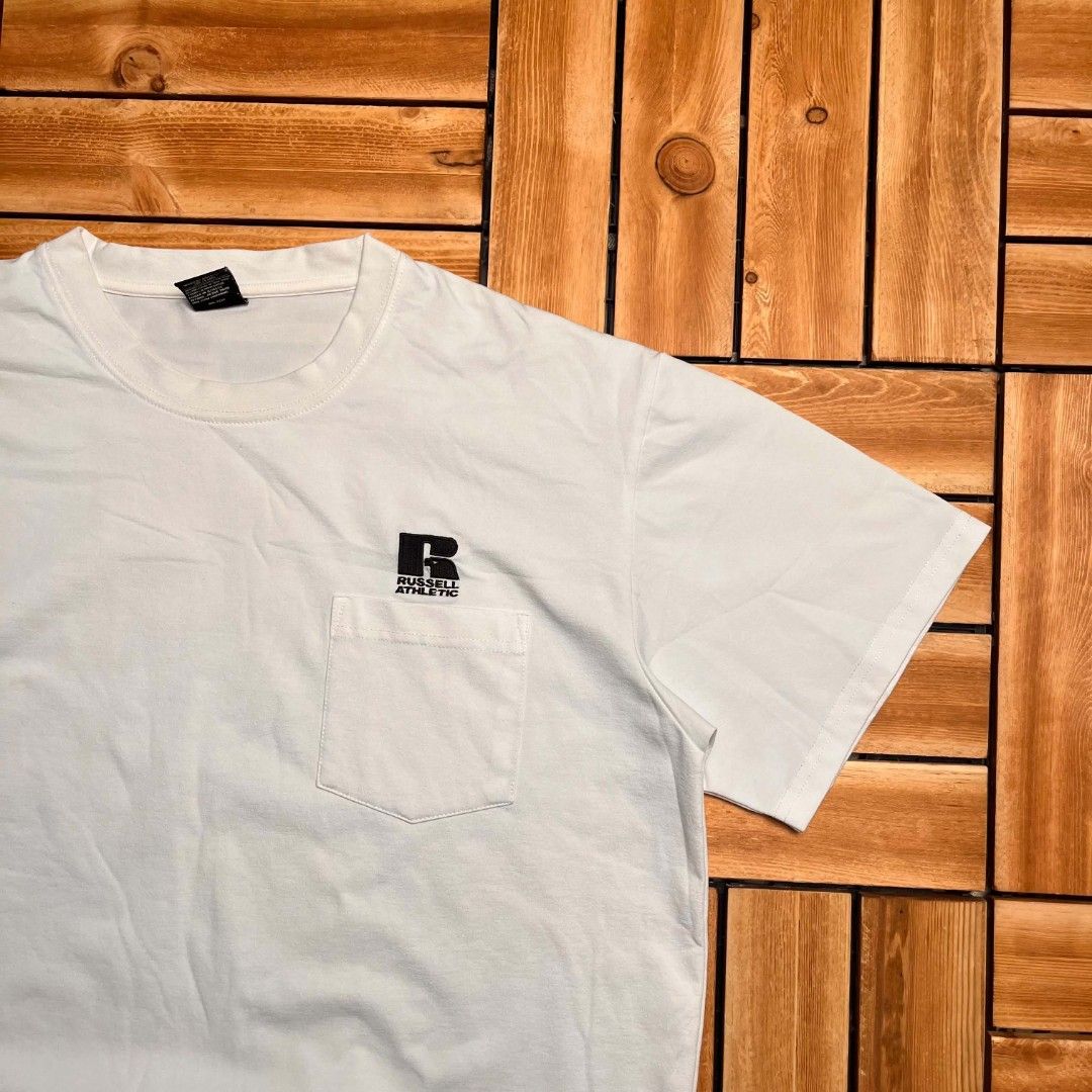 RUSSELL ATHLETIC SHIRT (Category: Formal Shirts) located in Floridablanca. Submitted by d_elevated (Listing ID 1462885610, Image 2). Description: .