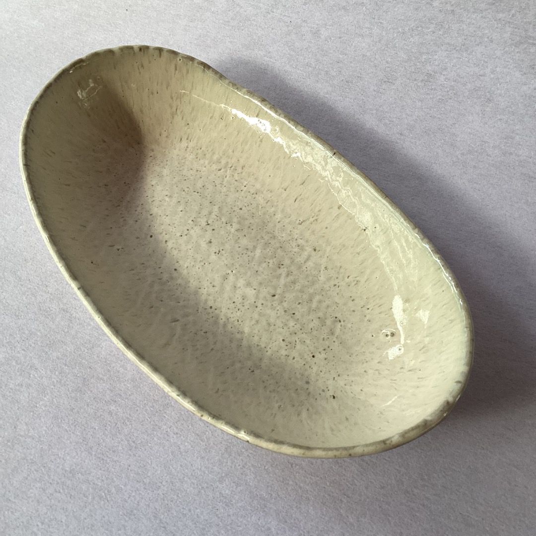 Rustic Wabi-Sabi Oval Shallow Ceramic Serving Bowl (Category: Vases & Decorative Bowls) located in Davao. Submitted by eclectic1925 (Listing ID 1463062492, Image 1). Description: Php250 Rustic Wabi-Sabi Oval Shallow Ceramic Serving Bowl H: 2 inches L: 11 inches W: 6.5 inches Please REVIEW PHOTOS We use 100% repurposed packaging materials SF starts at Php70 via Flash Express First to pay.