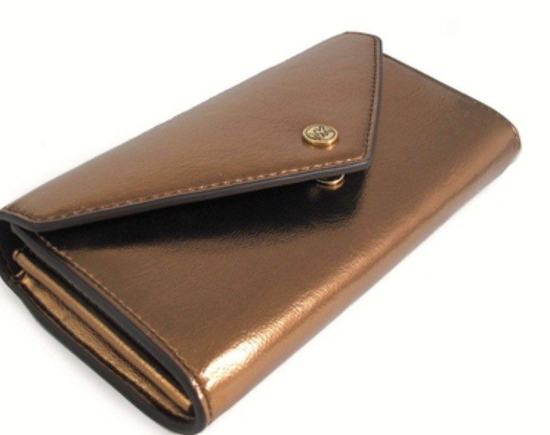 sale!!💯guaranteed original mk wallet (Category: Luxury Bags & Wallets) located in San Luis. Submitted by scarlet012 (Listing ID 1463007830, Image 1). Description: sale!!sale!!! fresh from US sealed and brandnew with tag carecard and paperbag bought from US mk outlet.