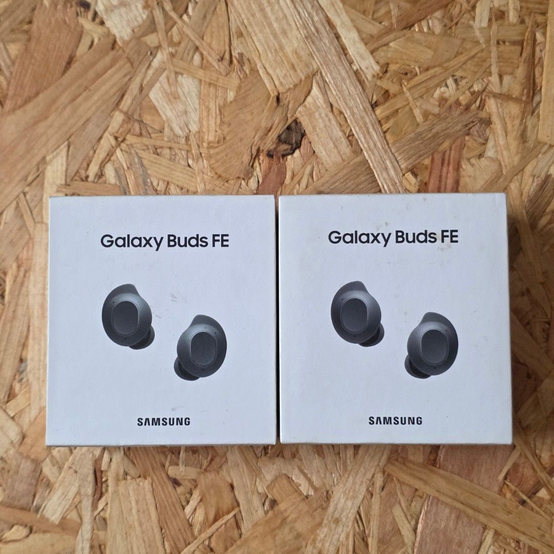 Samsung Galaxy Buds FE (Category: Earphones) located in Pasay City. Submitted by xsamskie (Listing ID 1462895357, Image 1). Description: - Brand New Samsung Galaxy Buds FE - Sealed in Original Box - Two Pairs Available - Perfect for everyday listening.
