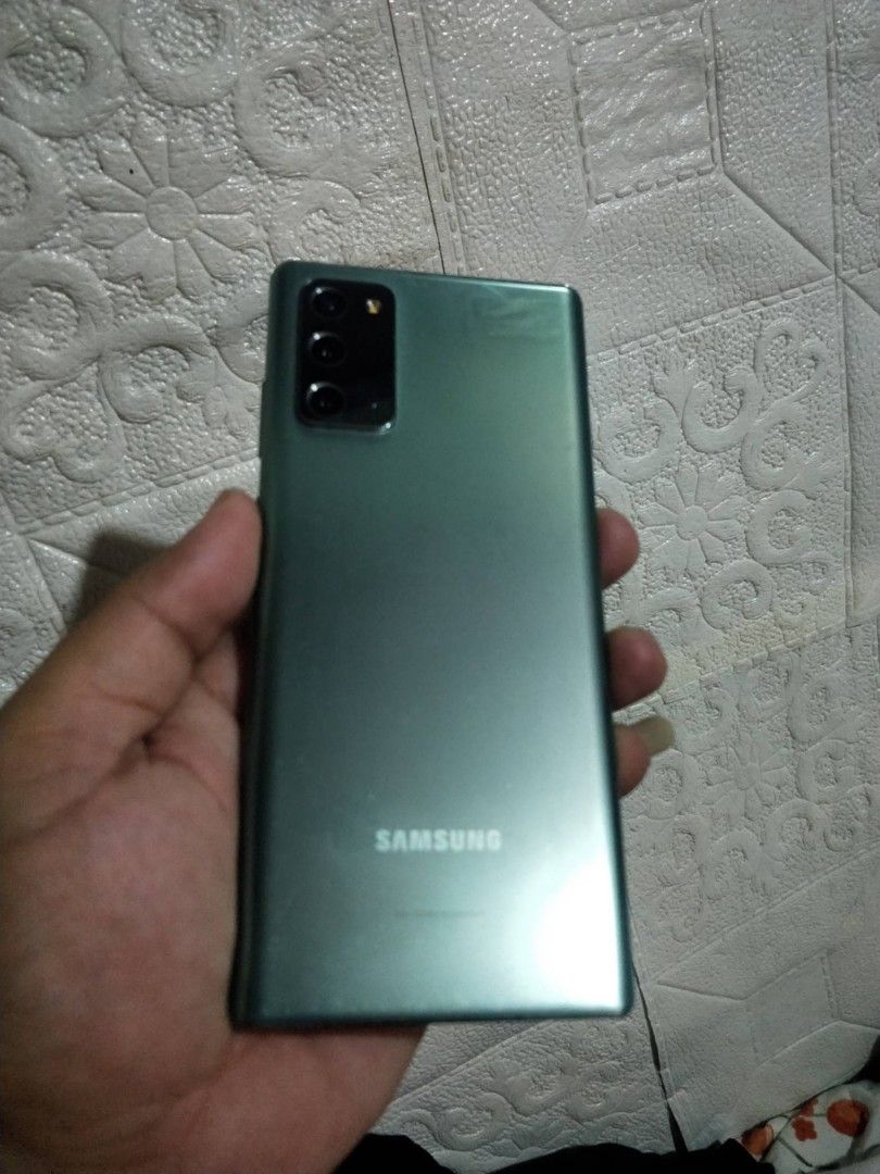 Samsung note 20 5G (Category: Samsung) located in Caloocan City. Submitted by itlognipepe (Listing ID 1462972818, Image 2). Description: For sale 4500 or swap Samsung note 20 5G Issue crack see pic No spen 8gb ram 256gb rom 6.7inch Super amoled+ hdr10+ 64mp @4320p 4300mah Fingerprint underdisplay ultra sonic Loc camanava qc manila.