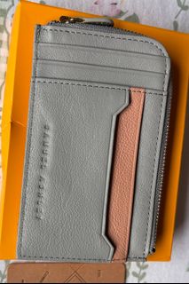 (Category: ) located in . Submitted by shopee_online (Listing ID 1462947959, Image 1). Description: .