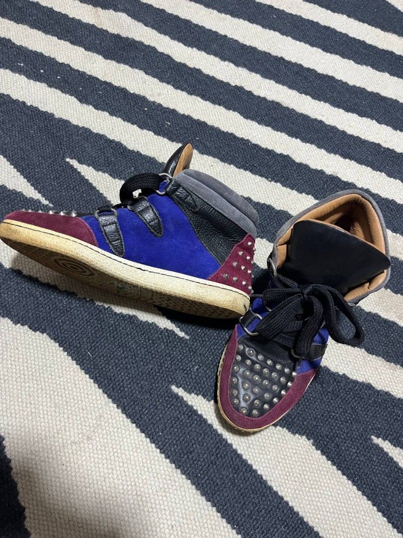 Sandro Albatorock Studded High-Top Sneakers (Category: Dress Shoes) located in Quezon City. Submitted by michypeachyy1 (Listing ID 1463044537, Image 2). Description: 2000 plus shipment size 38.