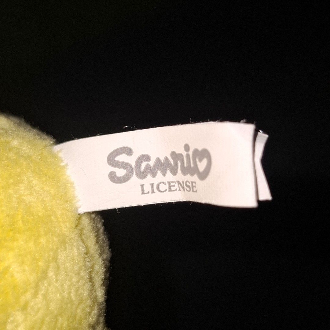 Sanrio Pompompurin charm (Category: Character Goods) located in Adams. Submitted by frog_and_clover (Listing ID 1463039638, Image 3). Description: no issue, like new. cute. what you see is what you get..
