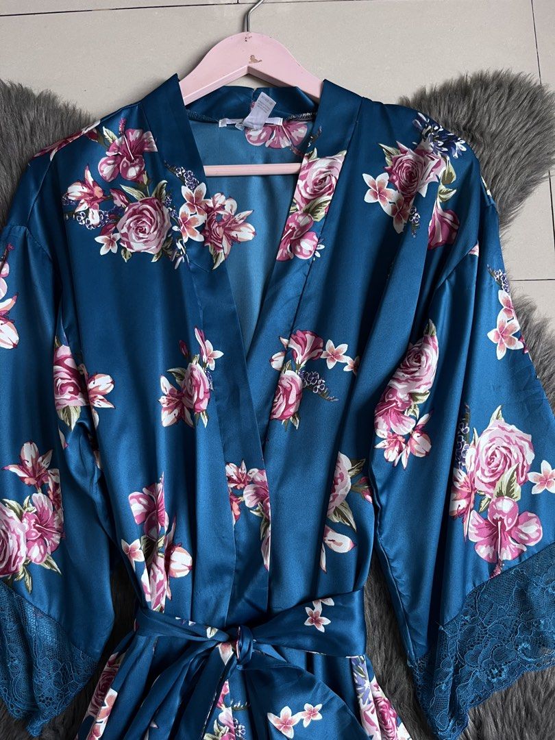 Flora Nikrooz satin robe (Category: Undergarments & Loungewear) located in Manila. Submitted by sahm_shopfashion (Listing ID 1462994255, Image 2). Description: Satin Kimono robe complete w/tie.