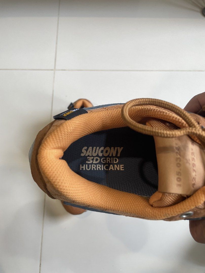 Saucony 3D Grid Hurricane (Category: Sneakers) located in Consolacion. Submitted by pau.magpantay (Listing ID 1462886226, Image 3). Description: Saucony 3D Grid Hurricane sneakers in brown. - Size US 11 / UK 10 / EUR 45 / CM 29. - With box.