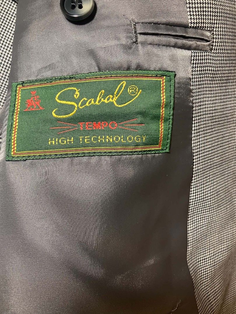SCABAL Houndstooth Wool Suit Blazer Gray Two-Button Formal Coat (Size M / 38R) (Category: Coats, Jackets and Outerwear) located in Manila. Submitted by nellyfrustrado (Listing ID 1463061750, Image 2). Description: Fabric Mill: Scabal “Tempo” High Technology Cloth Tailor / Maker: MFB Tailored by Sogo (Made in Japan) Pattern / Color: Micro Houndstooth / Charcoal & Light Gray Glen Check effect Style: Single-breasted, 2-button front, notched lapel, s