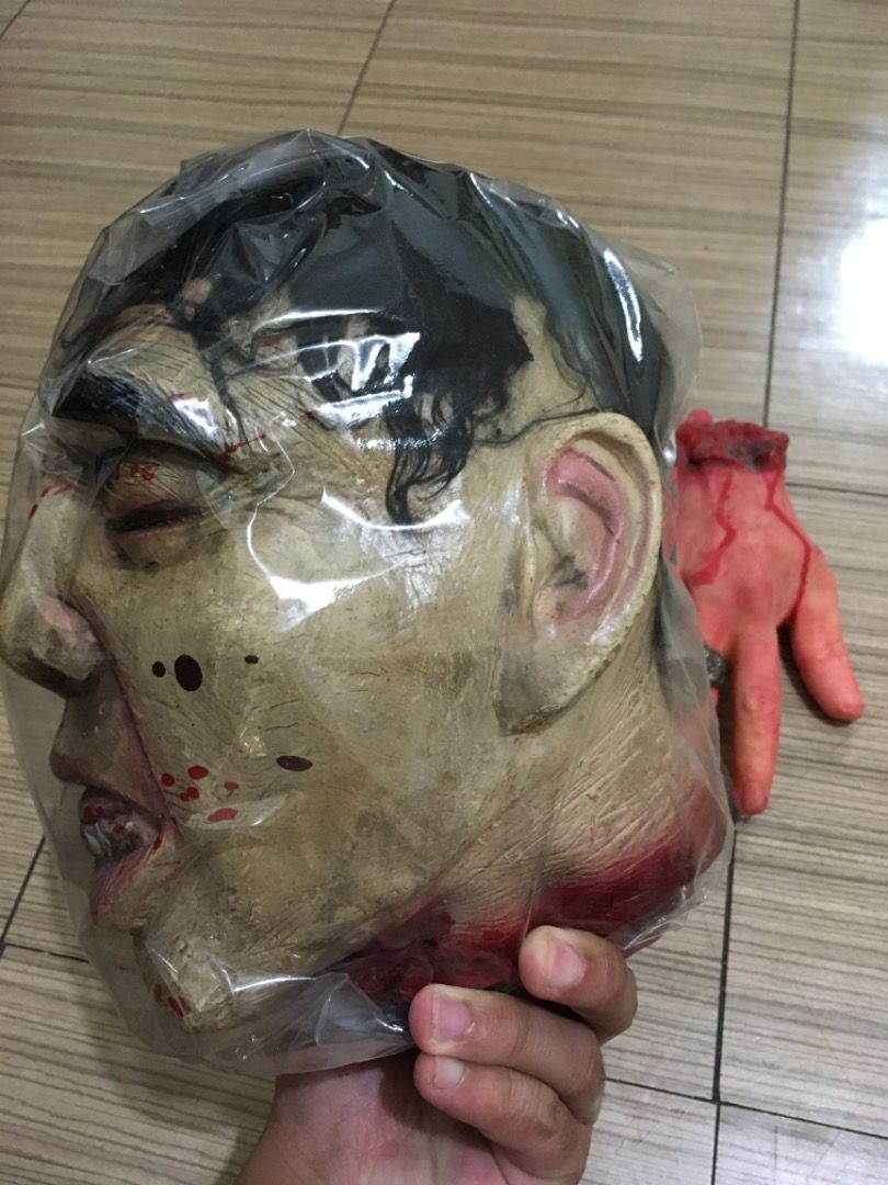 Scary Head and Hand Halloween Decoration (Category: Figurines & Statues) located in Caloocan City. Submitted by ciscokidshop (Listing ID 1463081493, Image 3). Description: Spooky head decoration (collectibles) Brandnew with freebies hand with ring.