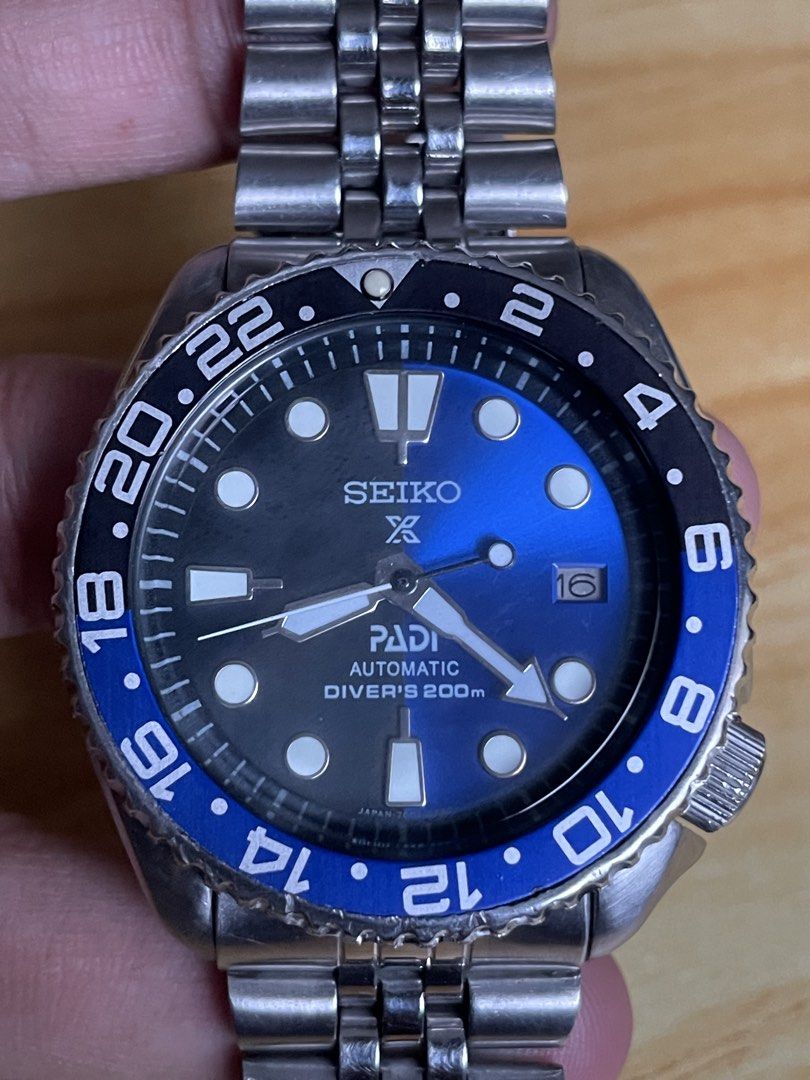 Seiko PADI Diver (Category: Men's Watches) located in Taguig. Submitted by tester1x (Listing ID 1462996773, Image 3). Description: Secondhand Used Watch Seiko Padi Diver Japan Mov’t Automatic 7002 7000 1D0404 Stainless Steel Front Stainless Steel Back Case 42mm Seiko Bracelet 7’ inch plus wrist size.