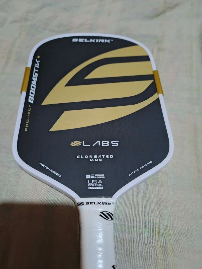 Selkirk boomstuvk paddle (Category: Other Sports Equipment and Supplies) located in Bacoor. Submitted by punkzappa18 (Listing ID 1462953553, Image 3). Description: for sale brandnew pickleball paddle vietnam made OEM paddles selkirk boomstick paddle 1,300 pesos only pass sa tawad sa shoppe kau bumile pick up only ladislao diwa elementary school caridad Cavite city Cop lalamove pede rin pabook kau pass sa shipping.