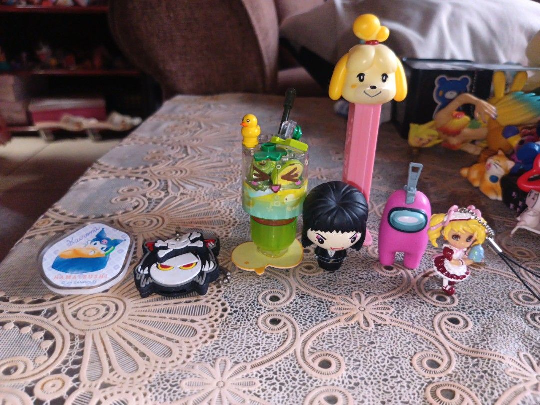 (SET) Random Figurines (Category: Figurines & Statues) located in Butuan. Submitted by fluttershysshop (Listing ID 1462910087, Image 1). Description: -RFS: Letting go of my old collections for funds. -MOP: Gcash -MOD: Jnt or LBC The shipping fee will be shouldered by the buyer. Originally bought at a price of 300..
