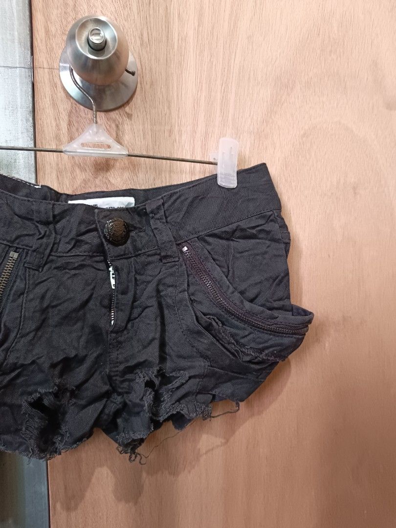 Seven Loveless Black goth shorts (Category: Shorts) located in Davao. Submitted by mln-boutique (Listing ID 1463117843, Image 3). Description: Size - 27-28 length - 8 good condition SAMPLE / ARCHIVE.