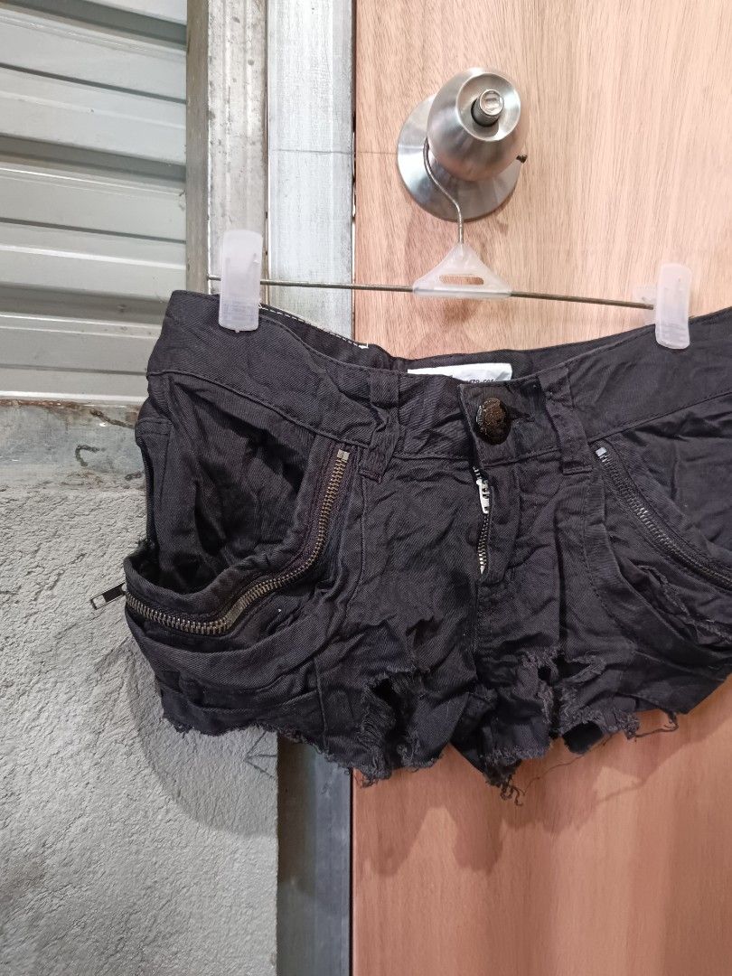 Seven Loveless Black goth shorts (Category: Shorts) located in Davao. Submitted by mln-boutique (Listing ID 1463117843, Image 2). Description: Size - 27-28 length - 8 good condition SAMPLE / ARCHIVE.