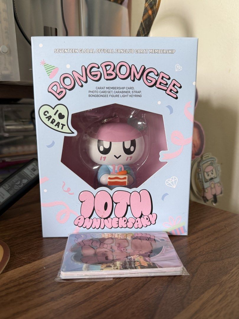 SEVENTEEN 10th Anniversary BongBongee Keyring (Category: K-Wave Merchandise) located in Cainta. Submitted by lmsyyyy (Listing ID 1462929428, Image 1). Description: SEVENTEEN 10th Anniversary Global Official Fanclub Carat Membership - Includes: photo card set, carabiner, strap, BongBongee figure light keyring.