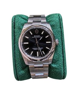 (Category: ) located in . Submitted by sg-watch-hub (Listing ID 1462946073, Image 1). Description: .