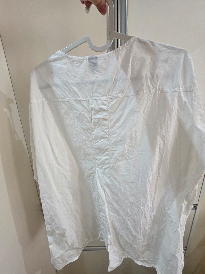 Shein Blouse (Category: Blouses) located in Dasmarinas. Submitted by ramyeong (Listing ID 1462918411, Image 3). Description: Shein Top Washed but not used sf c/o buyer.