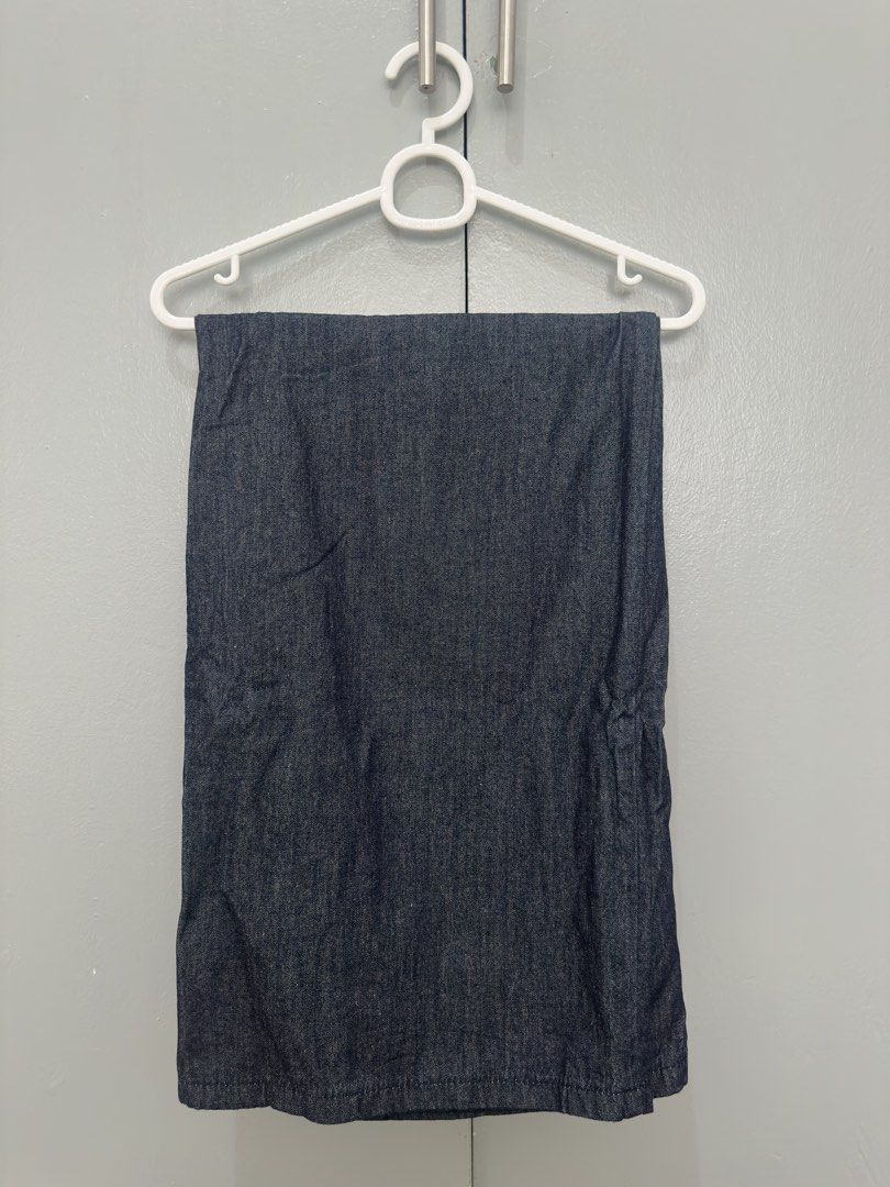 SHEIN denim off-shoulder coords (Category: Sets or Coordinates) located in Quezon City. Submitted by seungshop (Listing ID 1463116147, Image 2). Description: negotiable, send offers - never been used, brand new - orig price: 1,200 - no when worn pic - mop: gcash / bpi - mod: lalamove / grab / ggx.