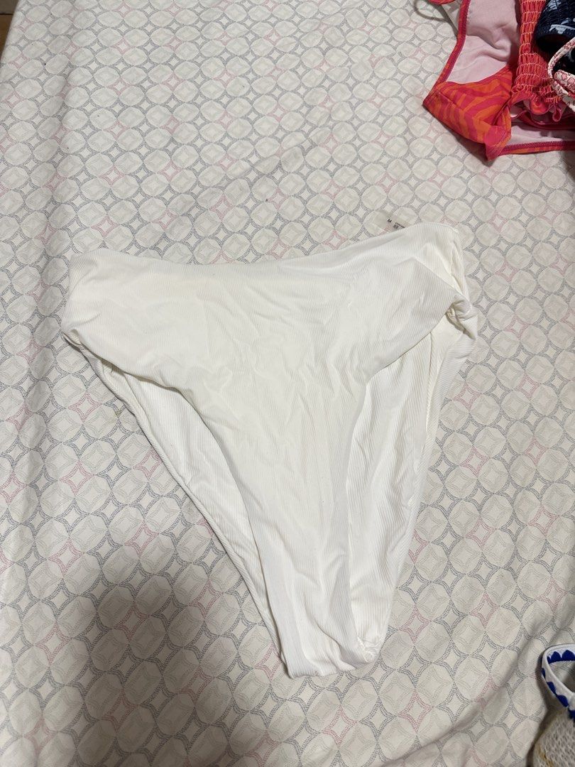 [SHEIN] ribbed white high waist bikini bottom (Category: Bikinis & Swimsuits) located in Cainta. Submitted by m4tchyyy (Listing ID 1463017768, Image 2). Description: 🌀 no flaws! 🍀 mop: gcash or bdo 🍀 mod: j&t, ggx, or same day delivery within mm.