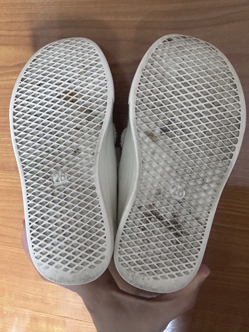Shein Rubber Shoes (Category: Babies & Kids Fashion) located in Tarlac. Submitted by inlovewithbagsph (Listing ID 1463051488, Image 3). Description: Size EUR 26.