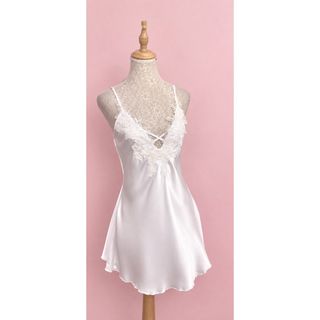 (Category: ) located in . Submitted by js-closet (Listing ID 1463116101, Image 1). Description: .