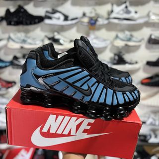 (Category: ) located in . Submitted by sneakerfreakerph (Listing ID 1462932591, Image 1). Description: .
