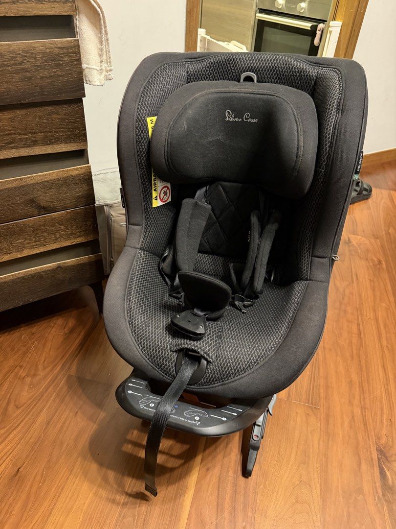 Silver Cross Motion All Size 360 i-Size Car Seat - Donington (Isofix) （分類：外出用品 - 安全座椅）位於 Hong Kong。 由 hysanlee 提交（商品編號 1463018857，圖片 1）。簡介： Silver Cross Car Seat, bought in 2021. Well used, 已清洗, 原價3000 hkd. 產品介紹: https://www.babybabyonline.co.uk/car-seats-c4/shop-by-type-c19/group-0-1-2-3-c432/silver-cross-motion-all-size-360-i-size-car-seat-donington-p10711。