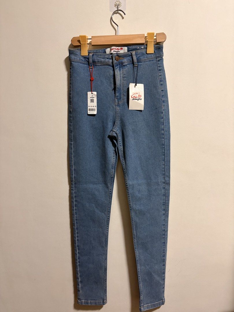 Skinny Jeans (Category: Jeans) located in Calamba. Submitted by andyenzo (Listing ID 1462917468, Image 1). Description: New Stretch.