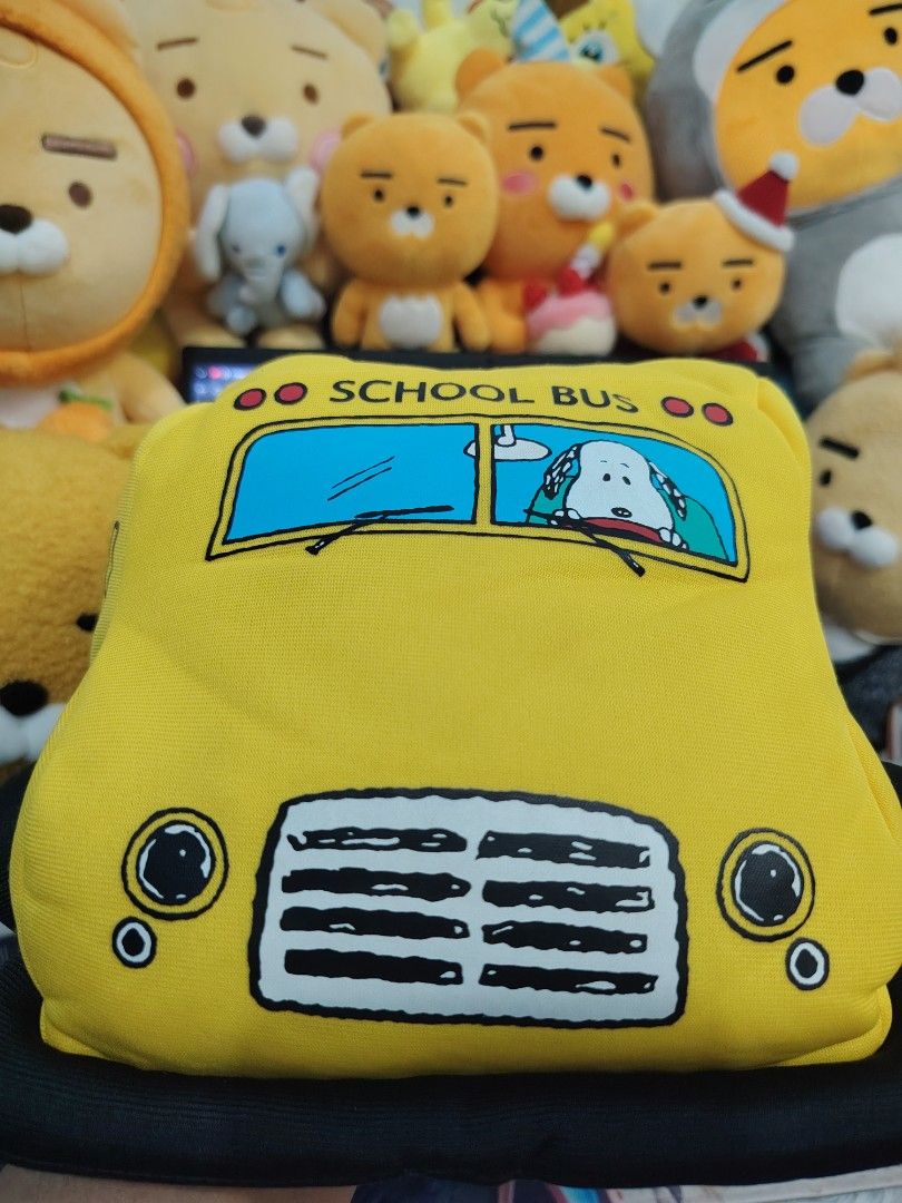 Snoopy School Bus Tissue Holder (Category: Plushies & Soft Toys) located in Pasay City. Submitted by jboxshop (Listing ID 1463086199, Image 2). Description: Cute Snoopy school bus plush with Peanuts characters. Perfect for fans, use as a cushion or decor..