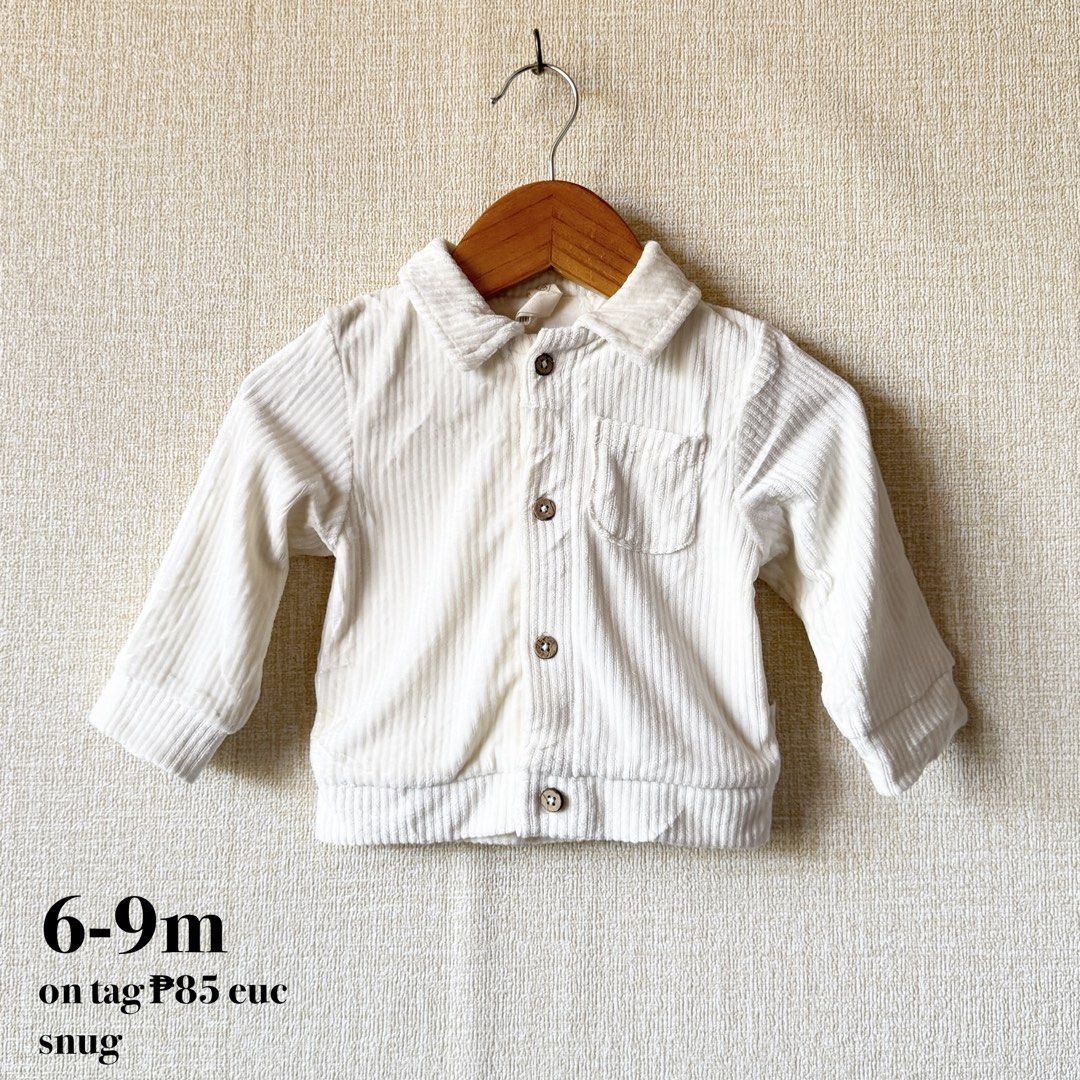 snug baby button down jacket (Category: Babies & Kids Fashion) located in Baguio. Submitted by mapa_laku (Listing ID 1462903573, Image 1). Description: .