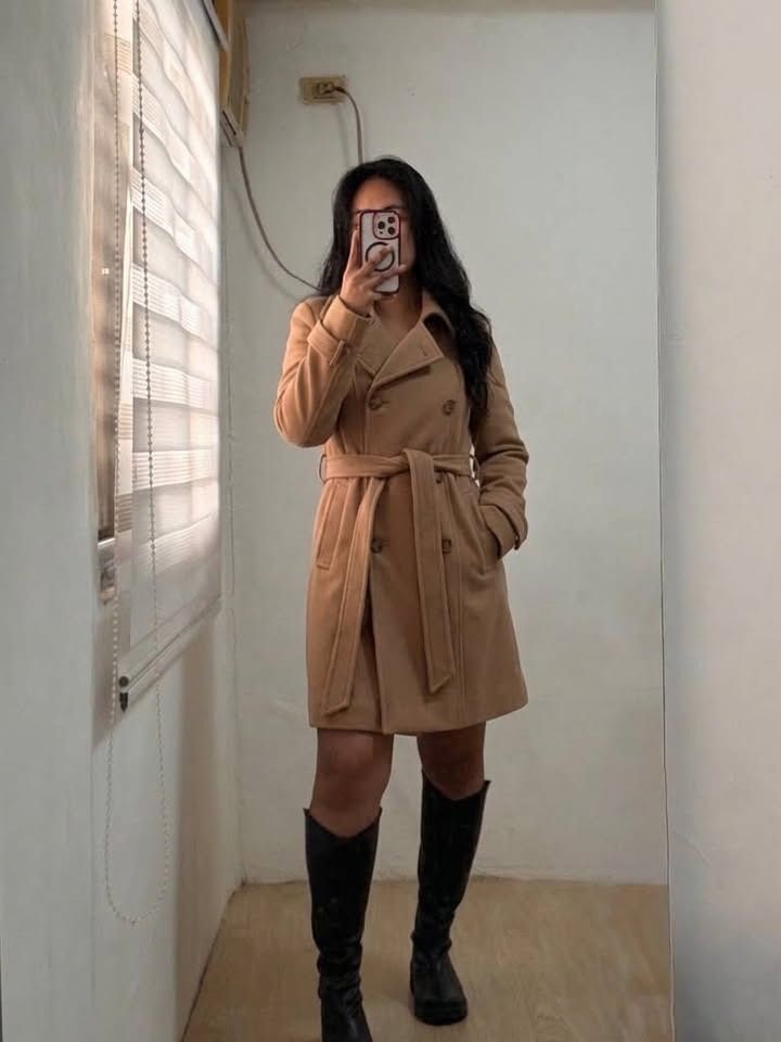 Spring/Winter Coat (Category: Coats, Jackets and Outerwear) located in Quezon City. Submitted by jeriehhhhh (Listing ID 1462974716, Image 1). Description: 🧥 SPRING/WINTER COAT FOR SALE ❄️🌸 Selling my spring/winter coat, used only once and still in excellent condition! ✨ • Gently used — worn only once • Clean and well-maintained • Perfect for cold weather, travel, or autumn and winter trips • Stylish and easy to pair with different outfits • No 