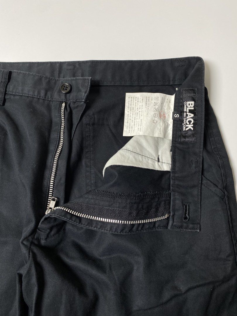 SS14 BLACK COMME DES GARCONS CROPPED PANTS (Category: Trousers) located in Balanga. Submitted by faded_garmz (Listing ID 1462889499, Image 2). Description: SS14 BLACK COMME DES GARCONS CROPPED PANTS DIMENSIONS WAIST - 30” LENGHT - 31” INSEAM - 20.5 FRONT RISE - 11” THIGH - 11” KNEE - 9” LEG OPENING - 7” .