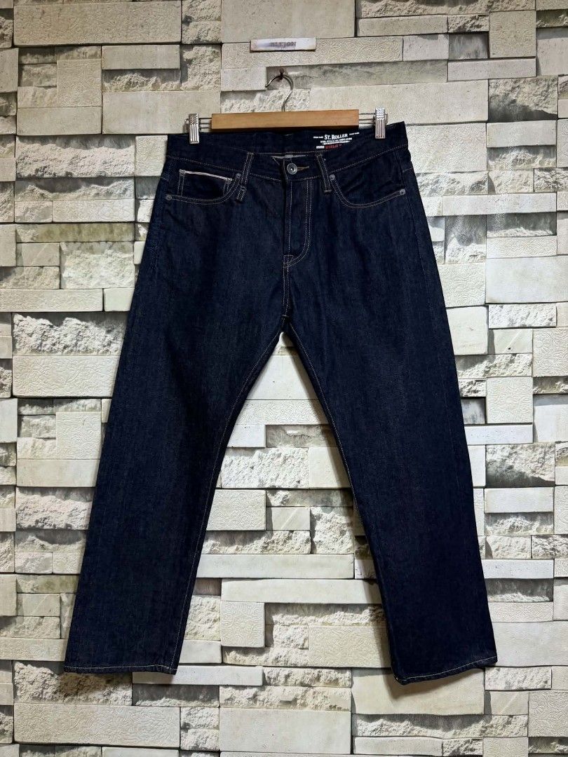 ST. ROLLER Raw Denim Selvedge Pants (Category: Jeans) located in Santa Rosa. Submitted by alejon007 (Listing ID 1463028091, Image 2). Description: ST. ROLLER Raw Denim Selvedge Pants 100% Legit Good as new No issues Size fit 32 x 37 length PRIC 1⃣6⃣8⃣0⃣ PM.