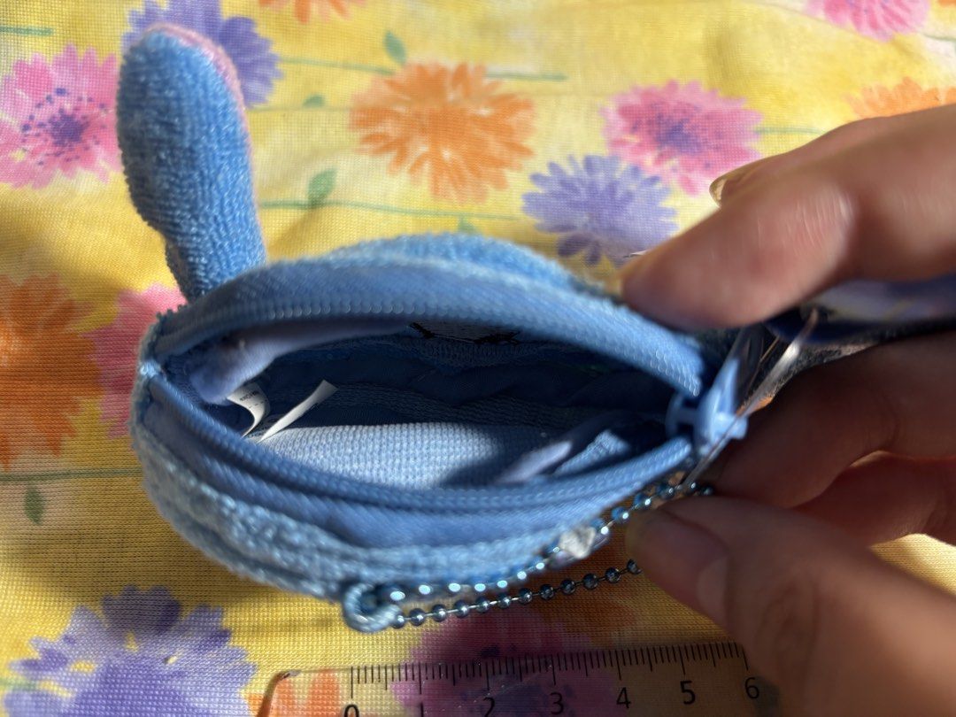 Stitch coin purse charm (Category: Character Goods) located in Calamba. Submitted by cur8d (Listing ID 1463116756, Image 3). Description: .