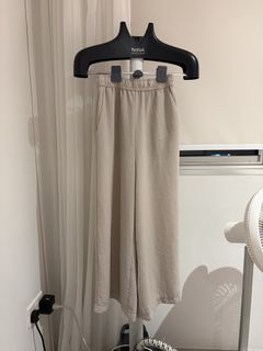 (Category: ) located in . Submitted by shopthemoon (Listing ID 1463056153, Image 1). Description: .
