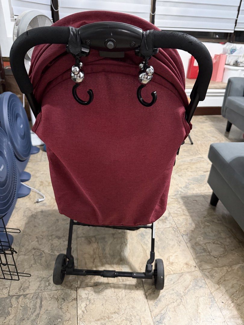 Stroller and Car Seat (Category: Strollers) located in Quezon City. Submitted by nmimicu (Listing ID 1463020526, Image 3). Description: All good :) Enfant brand .