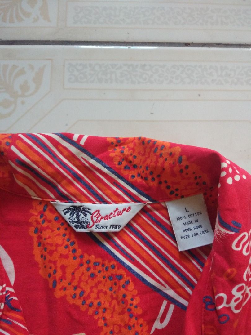 Structure Hawaiian Shirt L (Category: Formal Shirts) located in Pasay City. Submitted by denimdude.ph (Listing ID 1462904850, Image 3). Description: .