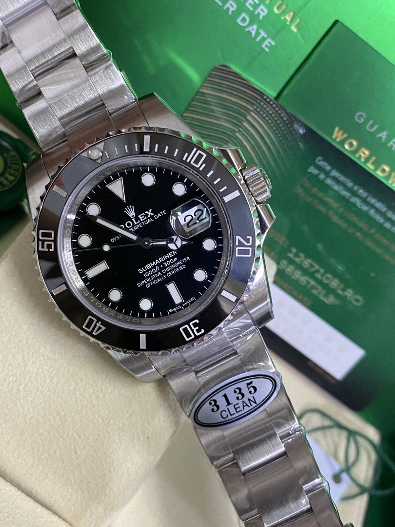 Sub with date 40mm (Category: Men's Watches) located in San Juan City. Submitted by tinromero (Listing ID 1463009858, Image 1). Description: .