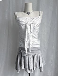 （分類：）位於 。 由 _.blushingbunny._ 提交（商品編號 1463046196，圖片 1）。簡介： 。