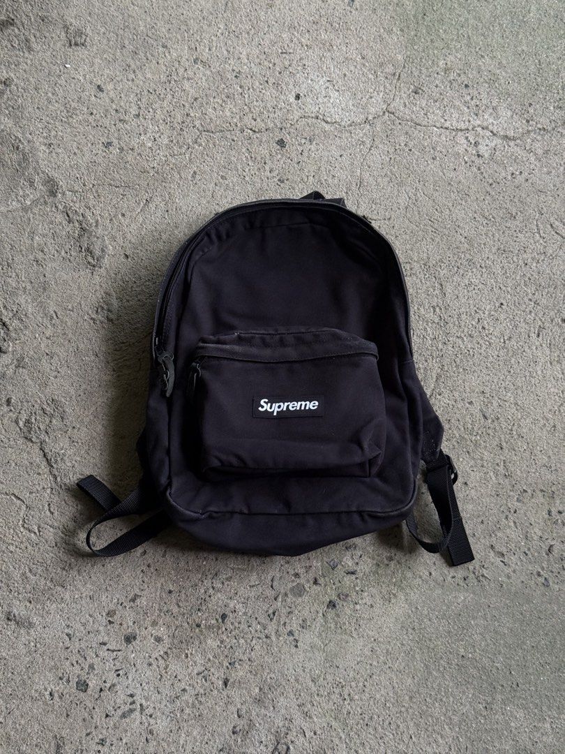 Supreme Canvass (Category: Backpacks) located in Manila. Submitted by yamborghini22 (Listing ID 1462987504, Image 1). Description: Supreme Backpack FW20 Black Canvas All cotton heavyweight 18 oz. canvas. 20L. Great Condition ₱2998.
