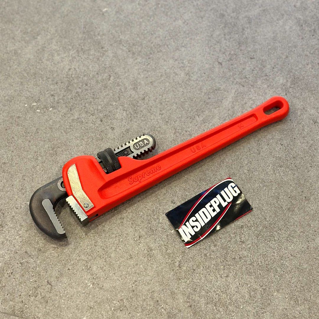 Supreme FW20 Rigid Pipe Wrench (Category: Everything Else Others) located in Quezon City. Submitted by inside_plug (Listing ID 1462991215, Image 2). Description: For Sale Supreme FW20 Rigid Pipe Wrench Brandnew Dm us to purchase.