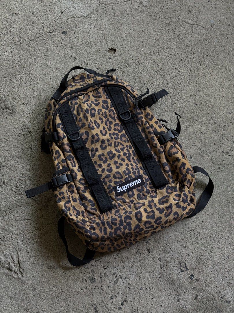 Supreme Leopard Backpack (Category: Backpacks) located in Manila. Submitted by yamborghini22 (Listing ID 1462985434, Image 2). Description: Supreme Backpack FW20 Leopard Cordura Great Condition ₱7998 .