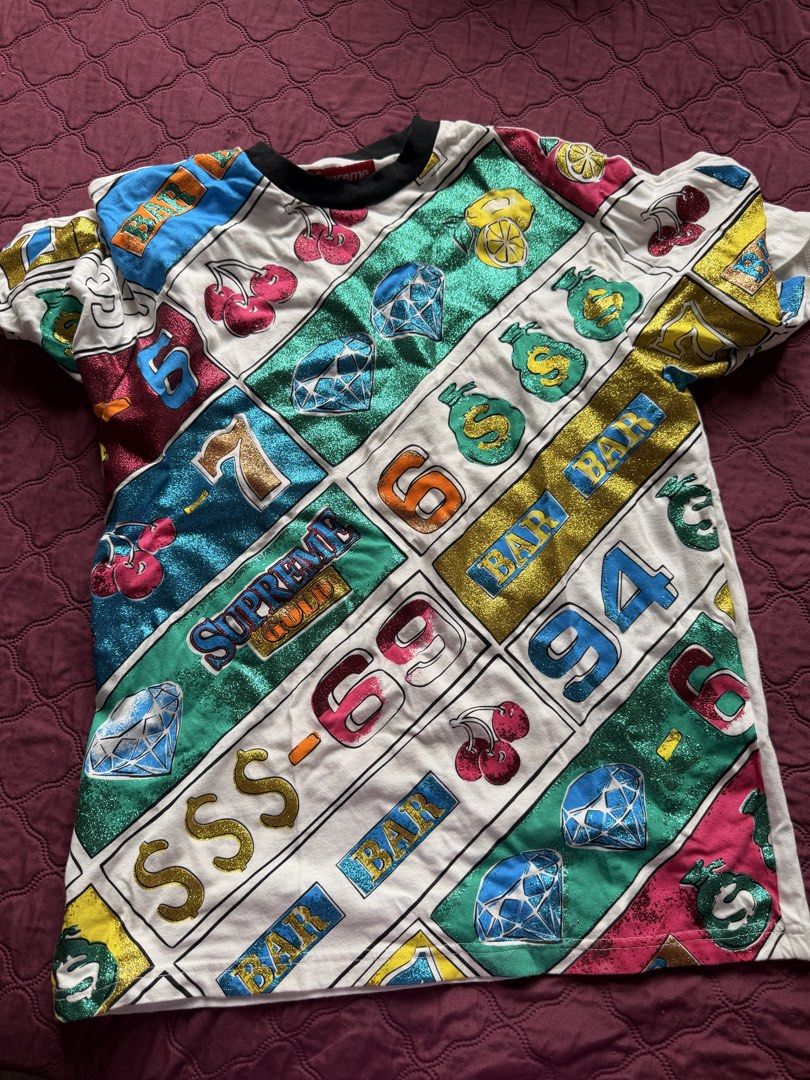 SUPREME SHIRT (Category: Tshirts & Polo Shirts ) located in Manila. Submitted by que_08 (Listing ID 1462929807, Image 1). Description: .