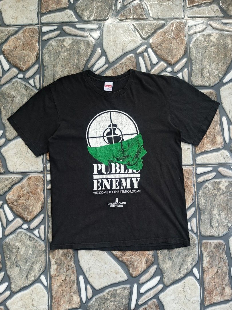 Supreme X undercover tee (Category: Activewear) located in Baggao. Submitted by thriftislife123 (Listing ID 1463037172, Image 2). Description: w:22 l:28 issue:hairlines off/legit pm for more details.