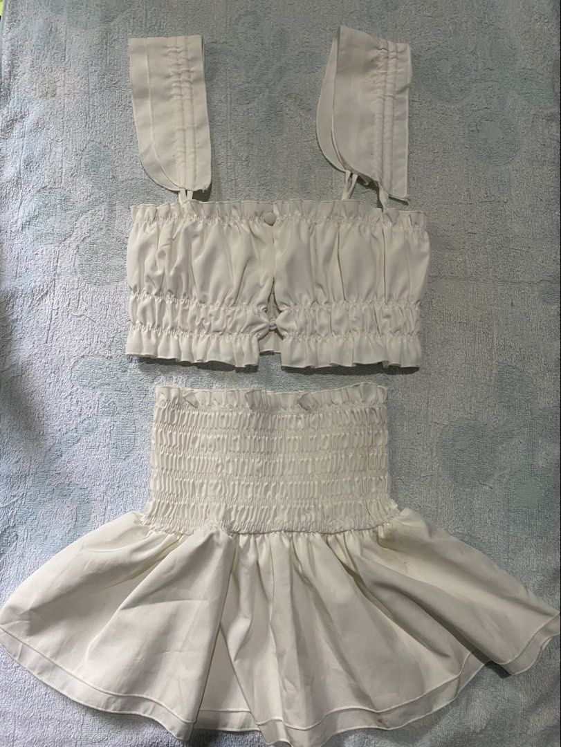Swimwear White Terno (Category: Bikinis & Swimsuits) located in Mapandan. Submitted by elavee (Listing ID 1463088848, Image 1). Description: Originally bought this for 300 :( but only used for try-on. Pretty stretchable as well. Can pull this off for bikini swimwear..