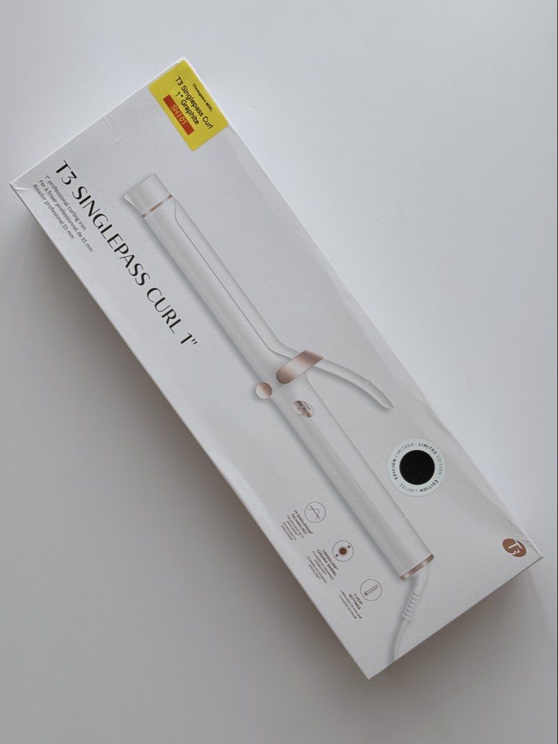 T3 Singlepass Curl 1”/25mm Graphite (Category: Hair) located in Rizal. Submitted by glamgearsmnl (Listing ID 1462963331, Image 1). Description: Preloved T3 Singlepass Curl 25mm Graphite *with a box and papers *almost brandnew 📍 Taytay, Rizal.