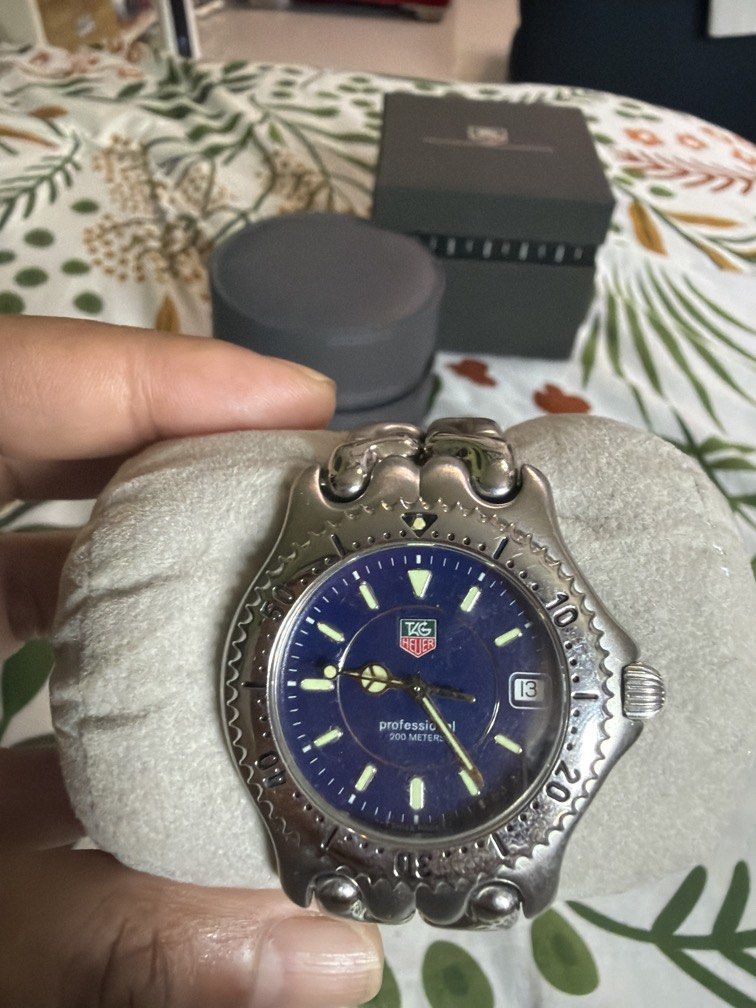 Tag heuer (Category: Luxury Watches) located in Guagua. Submitted by alcynnslng (Listing ID 1462891535, Image 2). Description: .