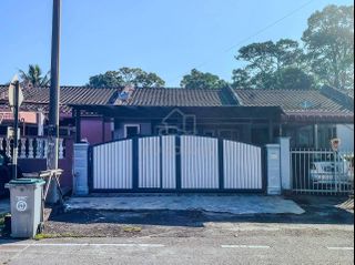 (Category: ) located in . Submitted by mohdazlanshahbinsalim (Listing ID 1451309405, Image 1). Description: .