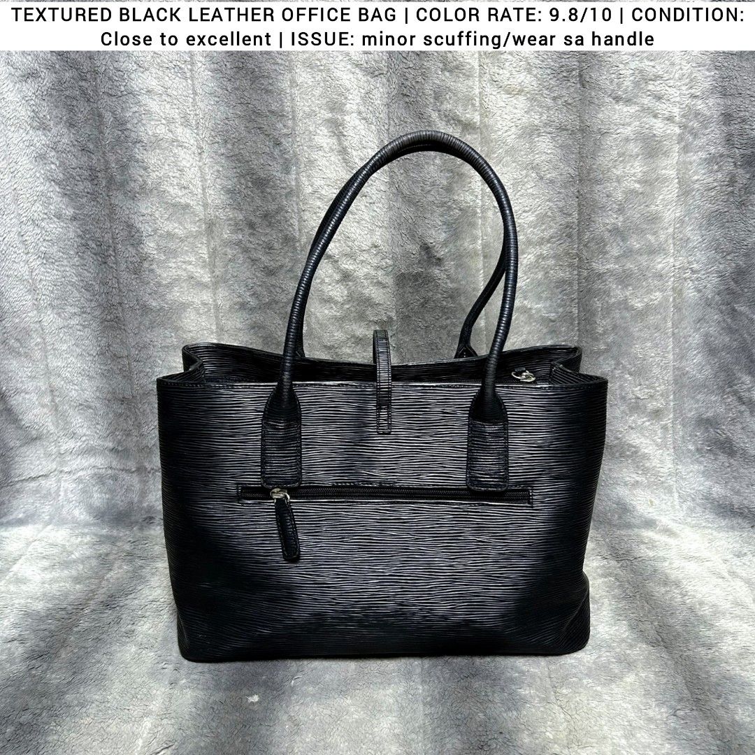 Textured Black Leather Office Bag (Category: Shoulder Bags) located in Goa. Submitted by thrift_stylebychristella (Listing ID 1463027588, Image 1). Description: 🛍️470 + SF PAYMENT FIRST VIA GCASH PAYMENT ONLY NO COD 🔹Location: Goa, Camarines Sur 🔹Shipping nationwide via J&T express .