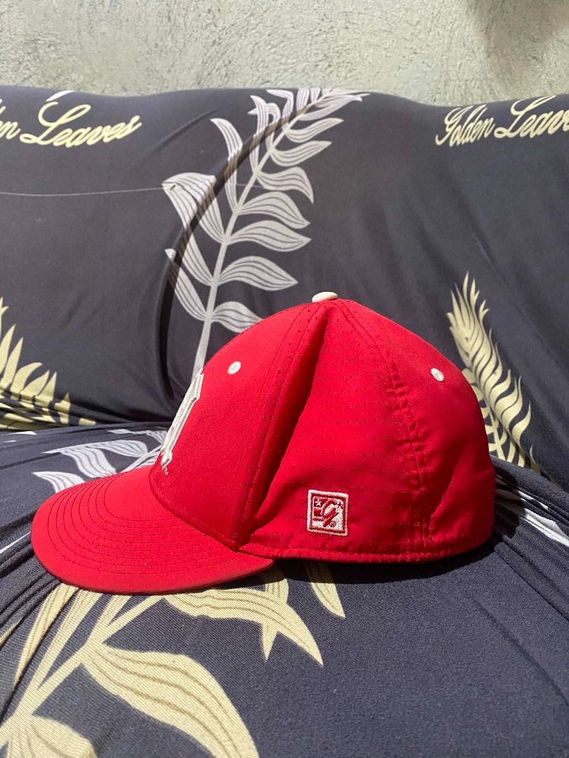 The game pro baseball cap (Category: Caps & Hats) located in Naga. Submitted by warmphoenix_e2192b (Listing ID 1462900211, Image 2). Description: .