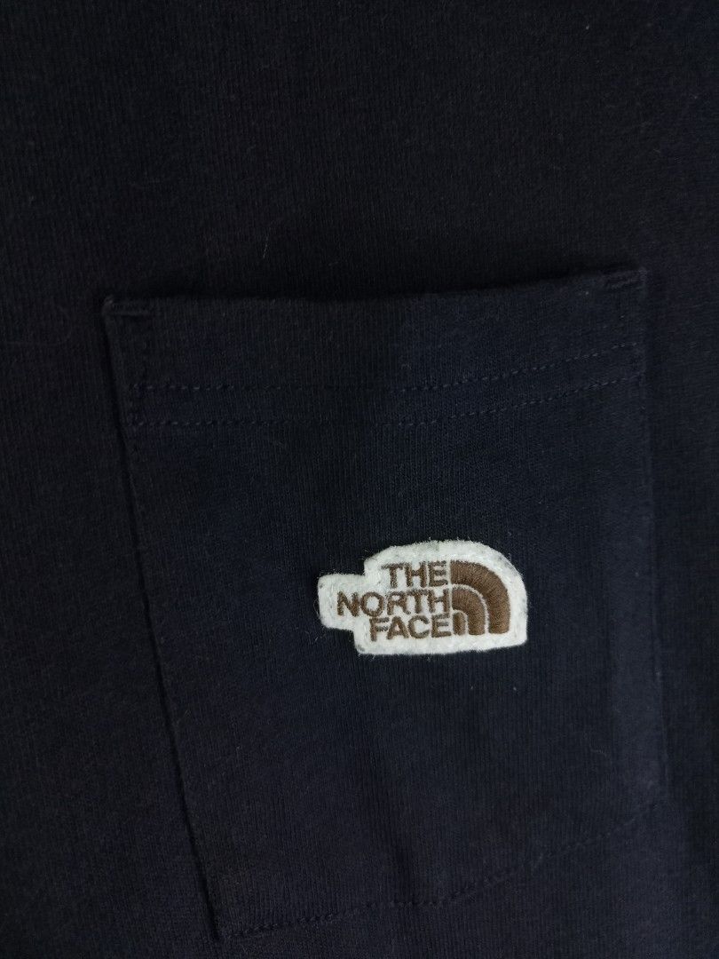 The North Face Pocket Tee (Category: Tshirts & Polo Shirts ) located in Castilla. Submitted by stignapamorma (Listing ID 1463116360, Image 3). Description: Thrifted Branded Pocket Tee Size - 21x27 Condition - Excellent Color Rate - 9/10 Issue - None Price - 600+SF.